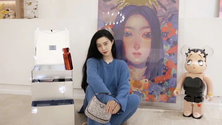 范冰冰慵懒针织造型少女感十足，精致脸蛋美得毫无死角 第3张